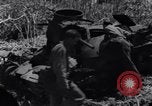 Standbild Wracks von Panzern Marshall Inseln, 1944, aus Sekunde 25 historischem Filmmaterial Videoclip 65675028033