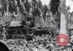 Standbild Wracks von Panzern Marshall Inseln, 1944, aus Sekunde 37 historischem Filmmaterial Videoclip 65675028033