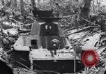 Standbild Wracks von Panzern Marshall Inseln, 1944, aus Sekunde 48 historischem Filmmaterial Videoclip 65675028033