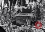 Standbild Wracks von Panzern Marshall Inseln, 1944, aus Sekunde 50 historischem Filmmaterial Videoclip 65675028033