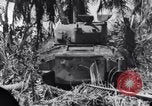 Standbild Wracks von Panzern Marshall Inseln, 1944, aus Sekunde 52 historischem Filmmaterial Videoclip 65675028033