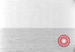 Standbild japanischen Gefangenen Marshall Inseln, 1944, aus Sekunde 6 historischem Filmmaterial Videoclip 65675028034