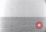 Standbild japanischen Gefangenen Marshall Inseln, 1944, aus Sekunde 8 historischem Filmmaterial Videoclip 65675028034