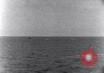 Standbild japanischen Gefangenen Marshall Inseln, 1944, aus Sekunde 13 historischem Filmmaterial Videoclip 65675028034