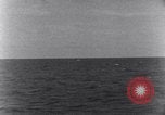 Standbild japanischen Gefangenen Marshall Inseln, 1944, aus Sekunde 18 historischem Filmmaterial Videoclip 65675028034
