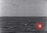 Standbild japanischen Gefangenen Marshall Inseln, 1944, aus Sekunde 25 historischem Filmmaterial Videoclip 65675028034