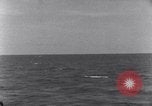 Standbild japanischen Gefangenen Marshall Inseln, 1944, aus Sekunde 28 historischem Filmmaterial Videoclip 65675028034