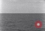 Standbild japanischen Gefangenen Marshall Inseln, 1944, aus Sekunde 37 historischem Filmmaterial Videoclip 65675028034
