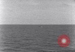 Standbild japanischen Gefangenen Marshall Inseln, 1944, aus Sekunde 39 historischem Filmmaterial Videoclip 65675028034