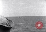 Standbild japanischen Gefangenen Marshall Inseln, 1944, aus Sekunde 61 historischem Filmmaterial Videoclip 65675028034