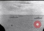 Standbild Schiffe auf See Majuro Marshall Inseln, 1944, aus Sekunde 3 historischem Filmmaterial Videoclip 65675028035