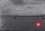 Standbild Schiffe auf See Majuro Marshall Inseln, 1944, aus Sekunde 26 historischem Filmmaterial Videoclip 65675028035