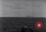 Standbild US-Kriegsschiffe der Pazifikflotte verankert während Zweiten Weltkrieg Majuro Marshall Inseln, 1944, aus Sekunde 23 historischem Filmmaterial Videoclip 65675028037