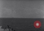 Standbild US-Kriegsschiffe der Pazifikflotte verankert während Zweiten Weltkrieg Majuro Marshall Inseln, 1944, aus Sekunde 31 historischem Filmmaterial Videoclip 65675028037