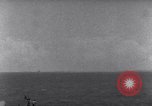 Standbild US-Kriegsschiffe der Pazifikflotte verankert während Zweiten Weltkrieg Majuro Marshall Inseln, 1944, aus Sekunde 40 historischem Filmmaterial Videoclip 65675028037