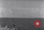 Standbild US-Kriegsschiffe der Pazifikflotte verankert während Zweiten Weltkrieg Majuro Marshall Inseln, 1944, aus Sekunde 58 historischem Filmmaterial Videoclip 65675028037