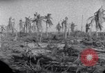 Standbild Wrack auf der Insel Marshall Inseln, 1944, aus Sekunde 8 historischem Filmmaterial Videoclip 65675028039
