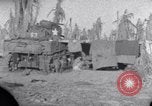 Standbild Wrack auf der Insel Marshall Inseln, 1944, aus Sekunde 38 historischem Filmmaterial Videoclip 65675028039