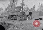 Standbild Wrack auf der Insel Marshall Inseln, 1944, aus Sekunde 39 historischem Filmmaterial Videoclip 65675028039