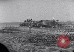 Standbild Wrack auf der Insel Marshall Inseln, 1944, aus Sekunde 46 historischem Filmmaterial Videoclip 65675028039