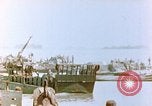 Standbild amerikanische Soldaten Saipan Nördliche Marianen, 1944, aus Sekunde 6 historischem Filmmaterial Videoclip 65675028040