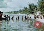 Standbild amerikanische Soldaten Saipan Nördliche Marianen, 1944, aus Sekunde 21 historischem Filmmaterial Videoclip 65675028040