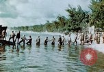 Standbild amerikanische Soldaten Saipan Nördliche Marianen, 1944, aus Sekunde 22 historischem Filmmaterial Videoclip 65675028040