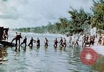 Standbild amerikanische Soldaten Saipan Nördliche Marianen, 1944, aus Sekunde 28 historischem Filmmaterial Videoclip 65675028040