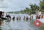 Standbild amerikanische Soldaten Saipan Nördliche Marianen, 1944, aus Sekunde 29 historischem Filmmaterial Videoclip 65675028040