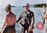 Standbild amerikanische Soldaten Saipan Nördliche Marianen, 1944, aus Sekunde 40 historischem Filmmaterial Videoclip 65675028040