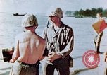 Standbild amerikanische Soldaten Saipan Nördliche Marianen, 1944, aus Sekunde 42 historischem Filmmaterial Videoclip 65675028040
