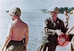 Standbild amerikanische Soldaten Saipan Nördliche Marianen, 1944, aus Sekunde 45 historischem Filmmaterial Videoclip 65675028040