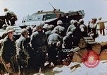 Standbild Marines am Brückenkopf Saipan Nördliche Marianen, 1944, aus Sekunde 6 historischem Filmmaterial Videoclip 65675028041