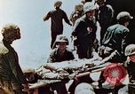 Standbild Marines am Brückenkopf Saipan Nördliche Marianen, 1944, aus Sekunde 13 historischem Filmmaterial Videoclip 65675028041