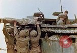 Standbild Marines am Brückenkopf Saipan Nördliche Marianen, 1944, aus Sekunde 17 historischem Filmmaterial Videoclip 65675028041
