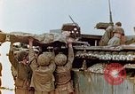 Standbild Marines am Brückenkopf Saipan Nördliche Marianen, 1944, aus Sekunde 18 historischem Filmmaterial Videoclip 65675028041