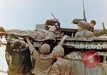 Standbild Marines am Brückenkopf Saipan Nördliche Marianen, 1944, aus Sekunde 24 historischem Filmmaterial Videoclip 65675028041