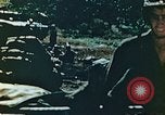 Standbild Marines behandeln Verletzte Saipan Nördliche Marianen, 1944, aus Sekunde 21 historischem Filmmaterial Videoclip 65675028042