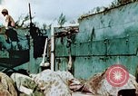 Standbild Marines behandeln Verletzte Saipan Nördliche Marianen, 1944, aus Sekunde 41 historischem Filmmaterial Videoclip 65675028042
