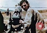 Standbild US-Marines Artillerie feuern Saipan Nördliche Marianen, 1944, aus Sekunde 1 historischem Filmmaterial Videoclip 65675028045