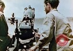 Standbild US-Marines Artillerie feuern Saipan Nördliche Marianen, 1944, aus Sekunde 7 historischem Filmmaterial Videoclip 65675028045