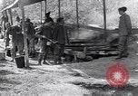 Standbild der Italienischen Armee Feld Küche Italien, 1915, aus Sekunde 20 historischem Filmmaterial Videoclip 65675028060