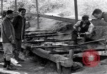 Standbild der Italienischen Armee Feld Küche Italien, 1915, aus Sekunde 45 historischem Filmmaterial Videoclip 65675028060