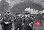 Image les troupes britanniques Londres Angleterre, 1915, de la seconde 12 séquences d'archives historiques vidéo 65675028063