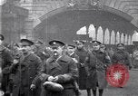 Image les troupes britanniques Londres Angleterre, 1915, de la seconde 13 séquences d'archives historiques vidéo 65675028063