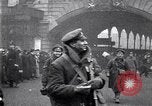 Image les troupes britanniques Londres Angleterre, 1915, de la seconde 14 séquences d'archives historiques vidéo 65675028063