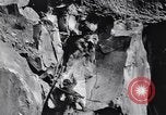 Standbild Italienische Bersaglieri Italien, 1915, aus Sekunde 26 historischem Filmmaterial Videoclip 65675028066