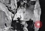 Standbild Italienische Bersaglieri Italien, 1915, aus Sekunde 37 historischem Filmmaterial Videoclip 65675028066