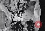 Standbild Italienische Bersaglieri Italien, 1915, aus Sekunde 50 historischem Filmmaterial Videoclip 65675028066