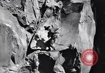 Standbild Italienische Bersaglieri Italien, 1915, aus Sekunde 53 historischem Filmmaterial Videoclip 65675028066